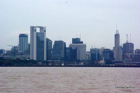 buenos-aires-puerto-madero.JPG